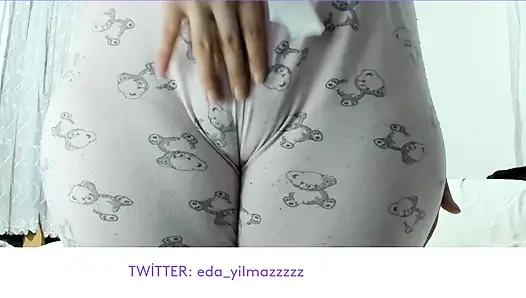 CAMEL TOE- MASTURBATION IN PAJAMAS- TURKISH PORN- TURKISH MILF