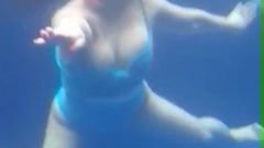 sisca melliana part 4 swimming