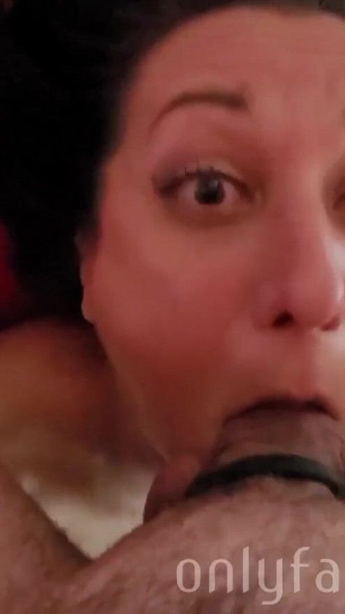 I walked into an armchair shop and got fucked in the mouth by a nice gnarled cock | Clip 1