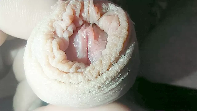 Spreading sperm in the glass of water...ACTION!