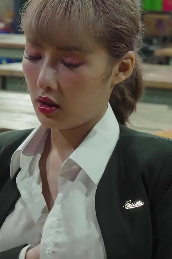 Interview Leads to Sexual Daydream for Li Nana
