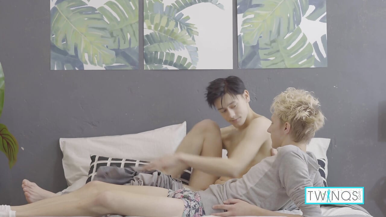 Fit College Stud Connor Strips Naked To Beat His Hard Wang