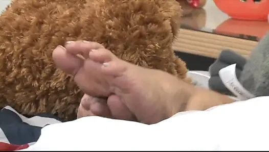 Дикая сексуальная лесбийская ночь для двух горячих брюнеток!