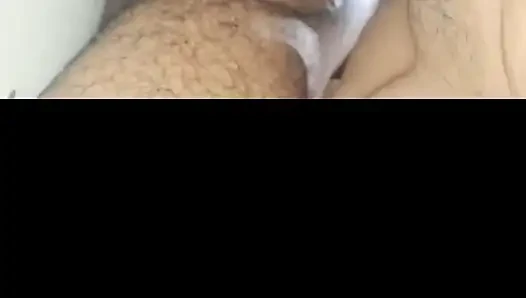 Rumah tangga India yang seksi lagi ngentot keras