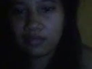 La figa gustosa della ragazza filippina su skype cam -p1