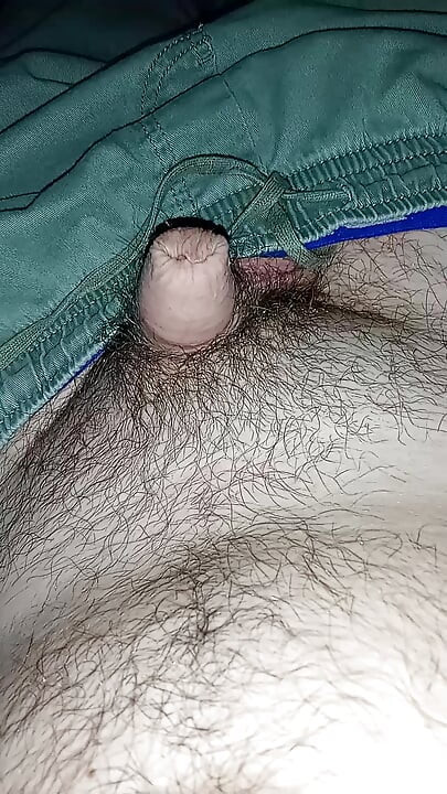 Sunt Nastelee69 și aceasta este pula mea de petrecere