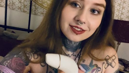 Come and Play with my and my Toys! Tattoo Bitch waiting for your sperm!!
