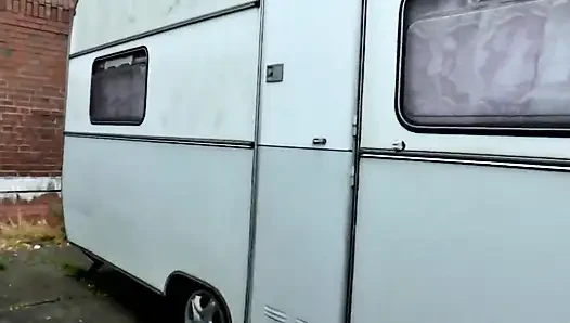 Alte und junge dogging im camper