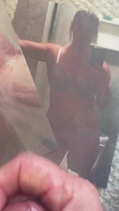 Amatoriale milf puttana sborra omaggio