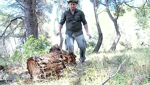 Кастинг Susi на улице с двойным проникновением