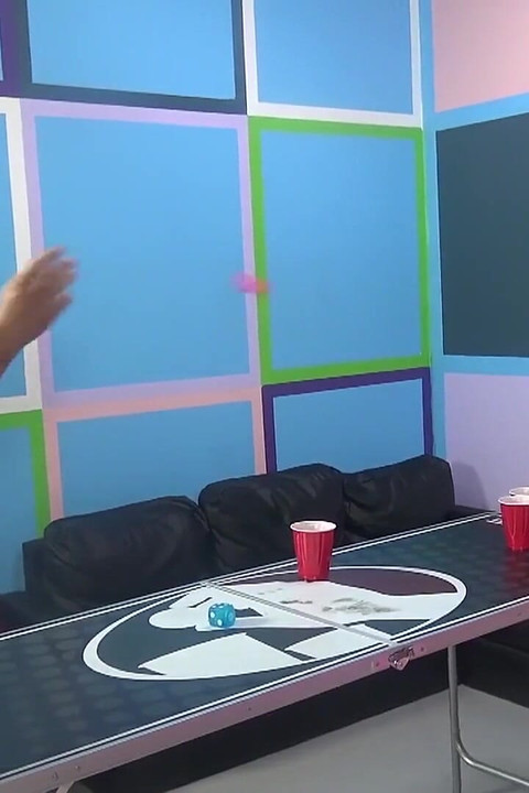 i uczta dla 3 atrakcyjnych nierządnic