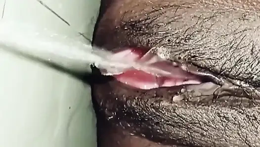 Desi Tamil Divorce MILF Pissing