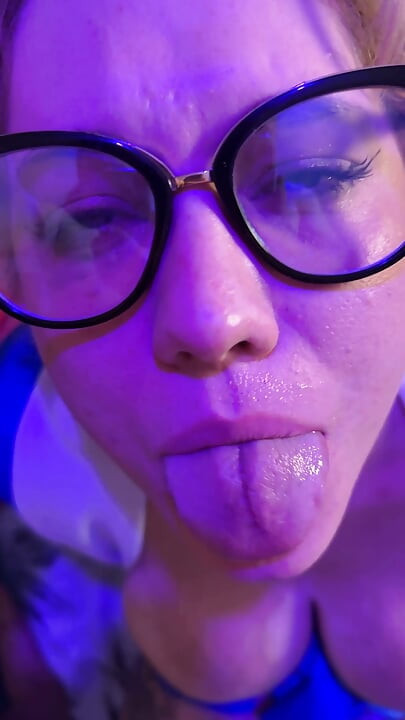 Insanely Sloppy Deepthroat BJ From Live Show - Throatfucked & Facial