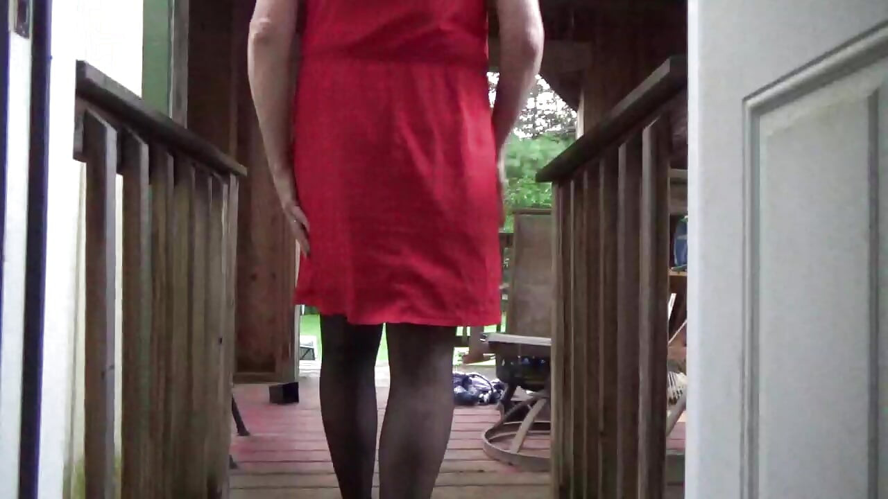 Ladyboy in garage. Serge Ave-Lusin. 2026j