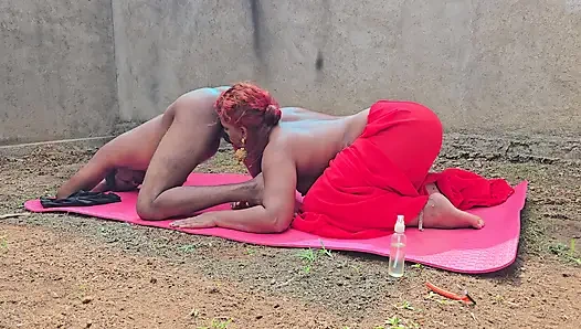 Индийская сари член подчищает милфу жестко, в 69, отсасывает и жестко трахается с боссом с большим хуем