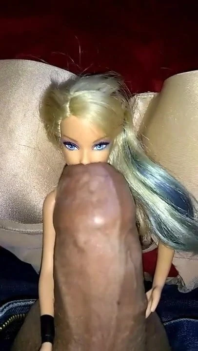 suck my dick barbie quiin