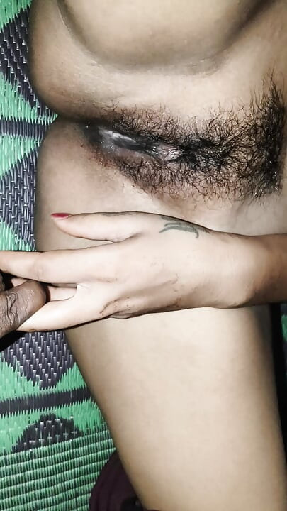 Primera vez sexo salvaje con novia en el dormitorio