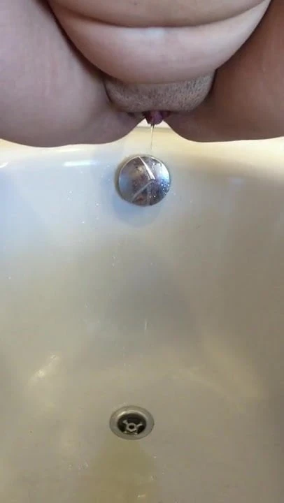 Blondie spendet ihren Sekt