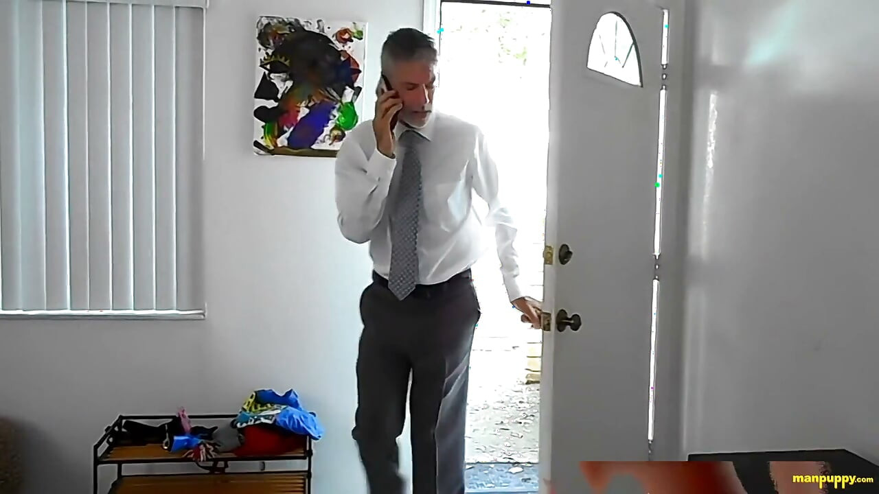 The Mystery of the Shrinking Pervert