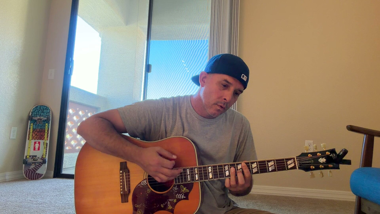 Duke Silver sings Dreams