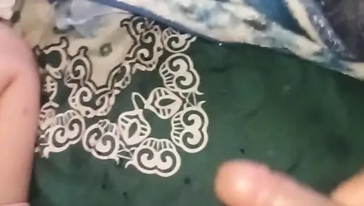 Вирусное видео большой задницы на Facebook