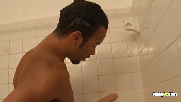 DaddySexFiles Hayden Taylor Fucks His Tight Hole With A Big Dildo In The Shower