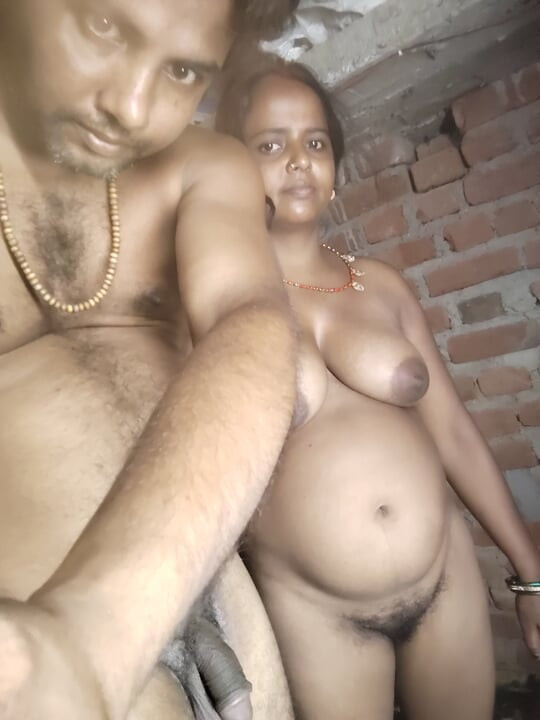 Seeing my stepsister horny, I went near her, grabbed her penis and masturbated.aur mera mutth mara