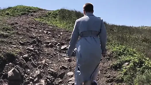 Vilu vidish bawa mi ke puncak gunung tapi nyepong kontolku