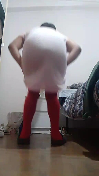 Shaking my bum in a nightshirt