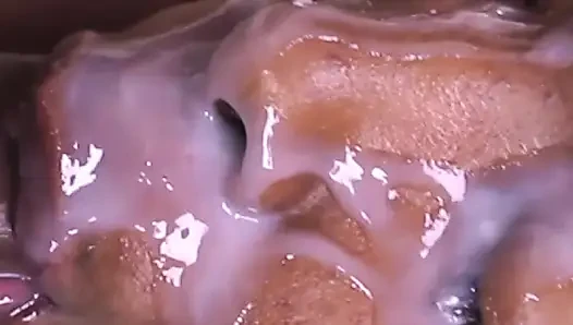 Kenya Jones Sucks a Small Cock and Gets a Huge Facial