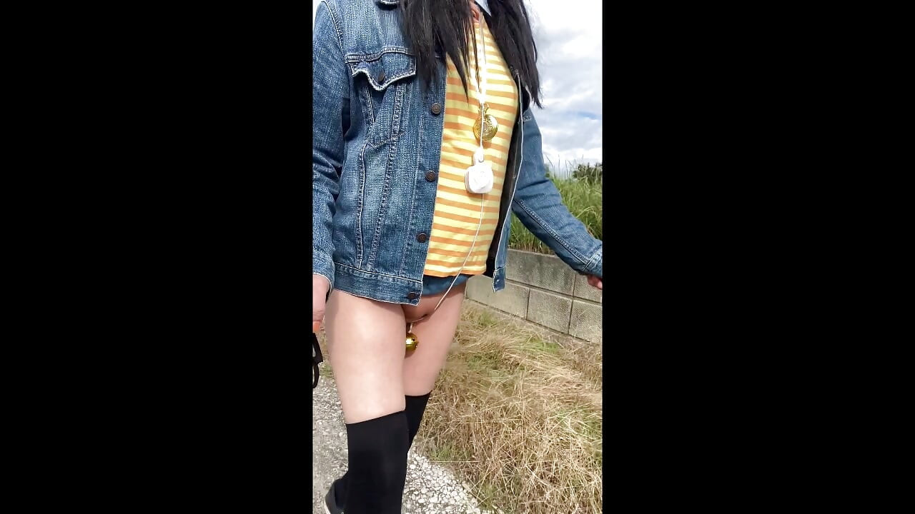 調教師様からの命令　no17　食パン浣腸歩き