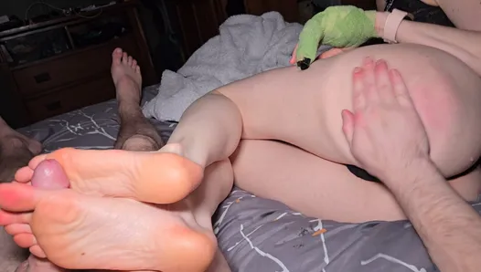 I can't believe she licked the cum off her toes