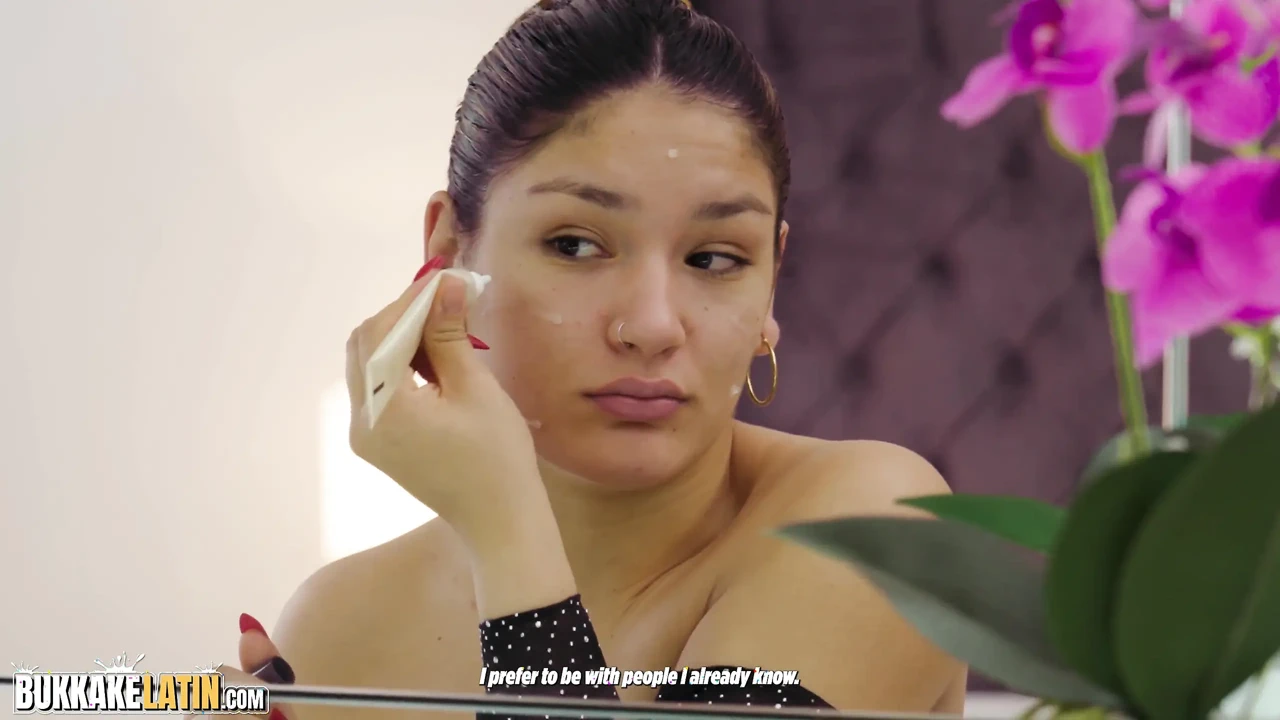 Bukkake Latin – Rosex Argentina Culona Receives Sperm by the Liter.
