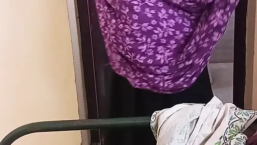 Neighborhood aunty convinced her neighbor