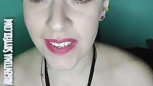 Schulmädig erwischt bei beleidigen mit ihrem bloßgestellten lehrer! JOI Argentina