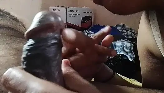 Suster nakal nyepong kontol suaminya