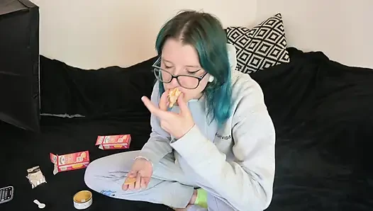 Comfy Snack Kentut