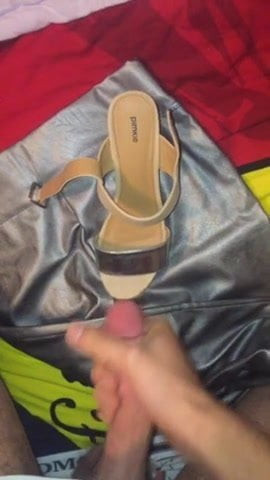 Cum on heels