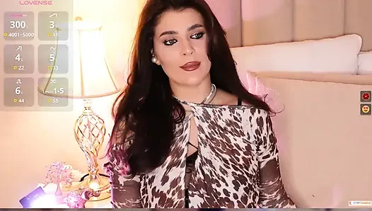 Missyfoxyy kendine güvenen kadın enerjiye sahip