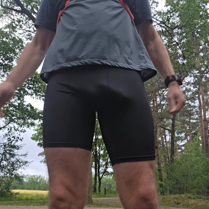 Public morning run dick