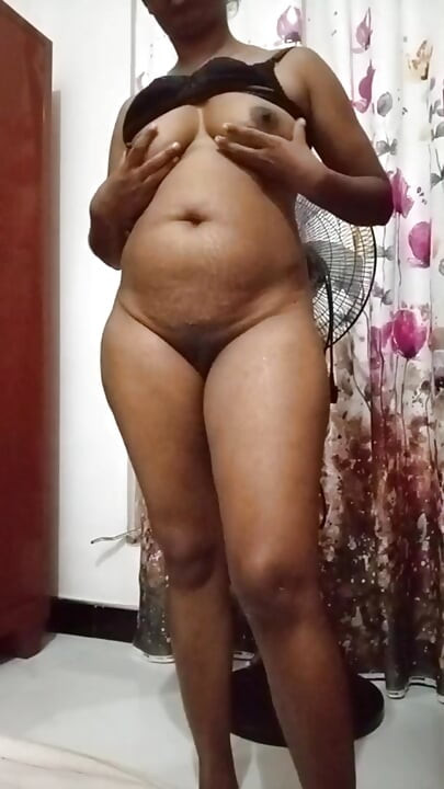Sri lankan girl clothes undressing