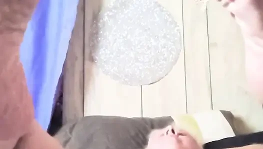 Knock knock, prinzessin stiefvater will spielen