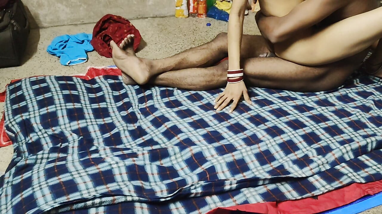 Pooja bhabhi ka bur chus kar chudai kiye
