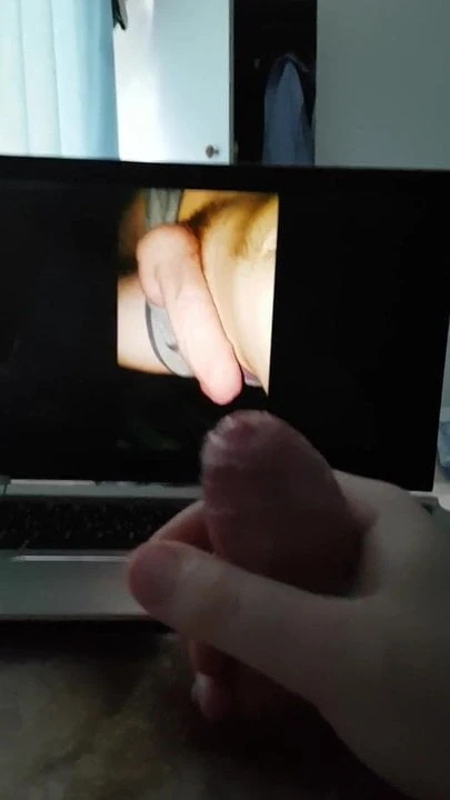 Jerking to a beautiful cock