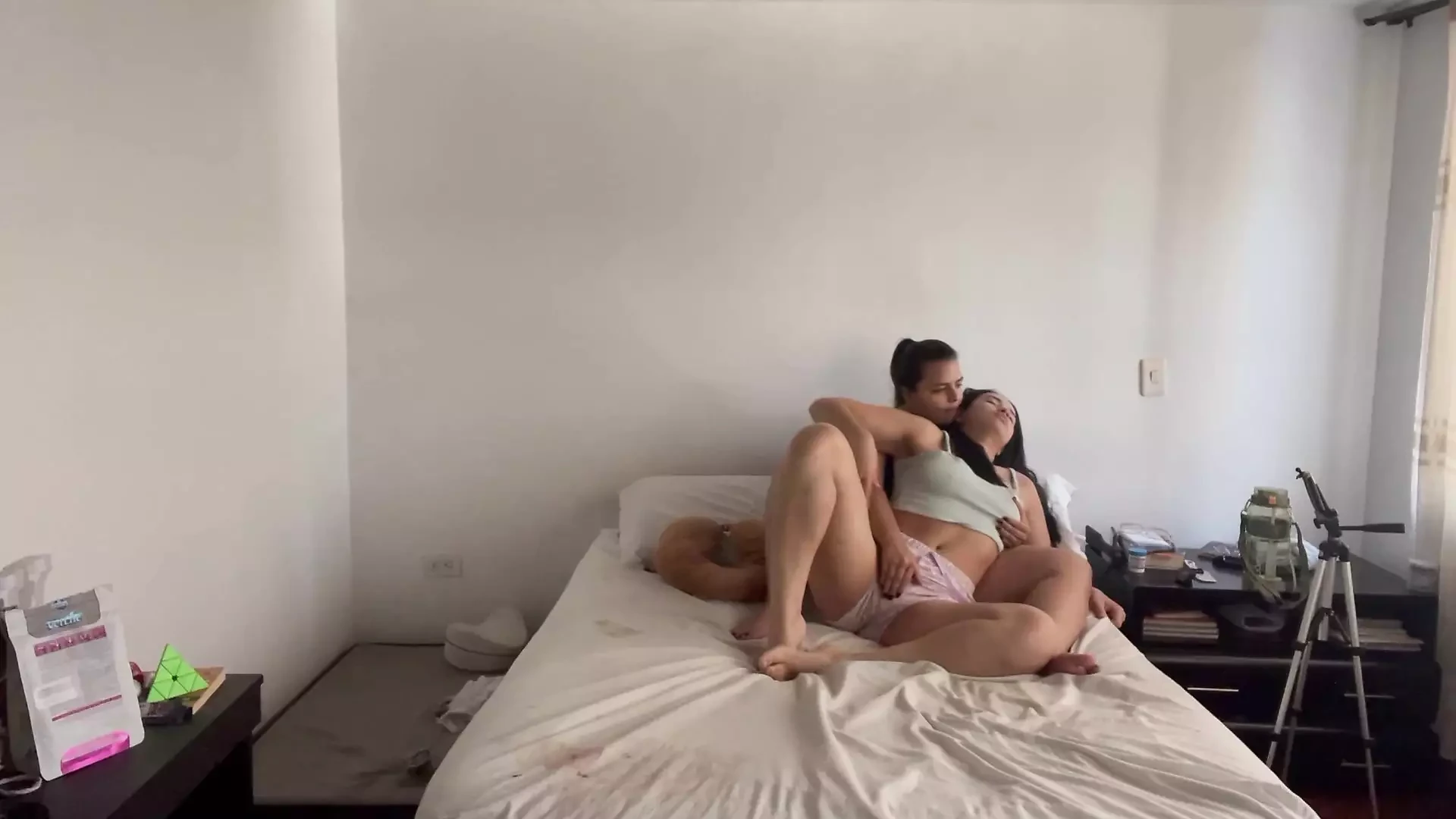 Ht lesbiyan subah