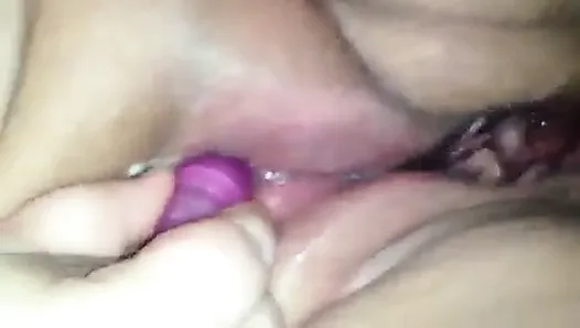 Cumming on my wifes pussy