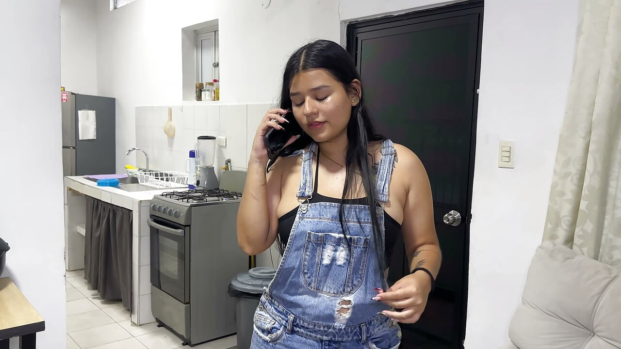 I Share a Hotel Room with My Latina Stepsister and Fuck Her Huge Ass Until I Come Inside