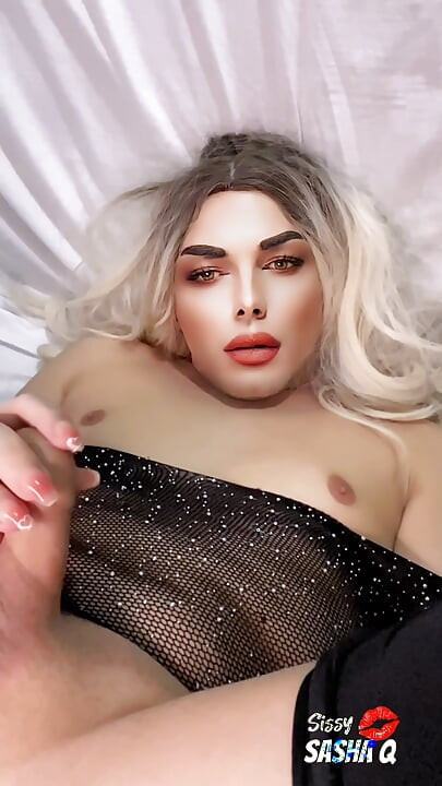 Shemales Cum in Their Own Mouths