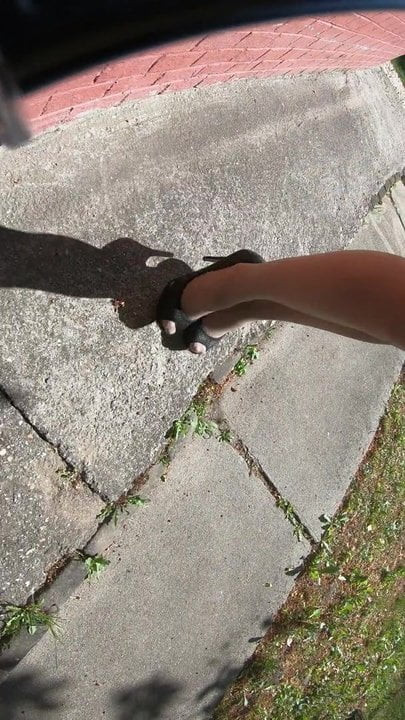 crossdresser in heels 3