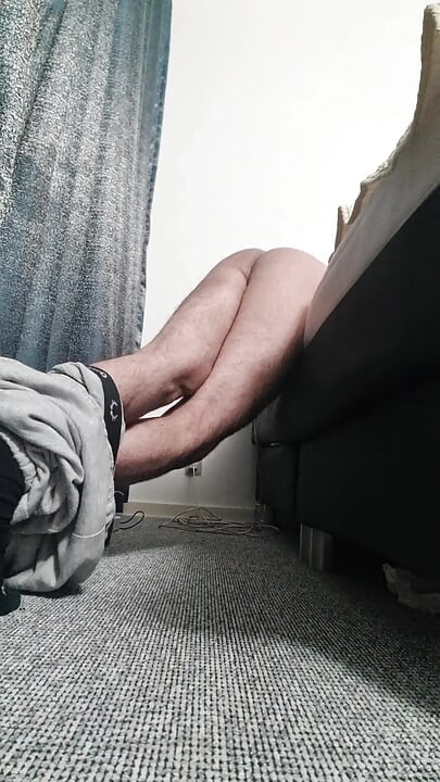 お尻を開けながら立ってるのが大好きだよ、一度だけ試してみて、ベイビー